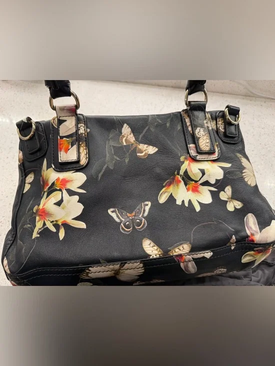Givenchy Magnolia Print & Black medium Pandora (lambskin skin) Shoulder Bag - Picture 4 of 16